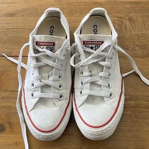 Low top white converse